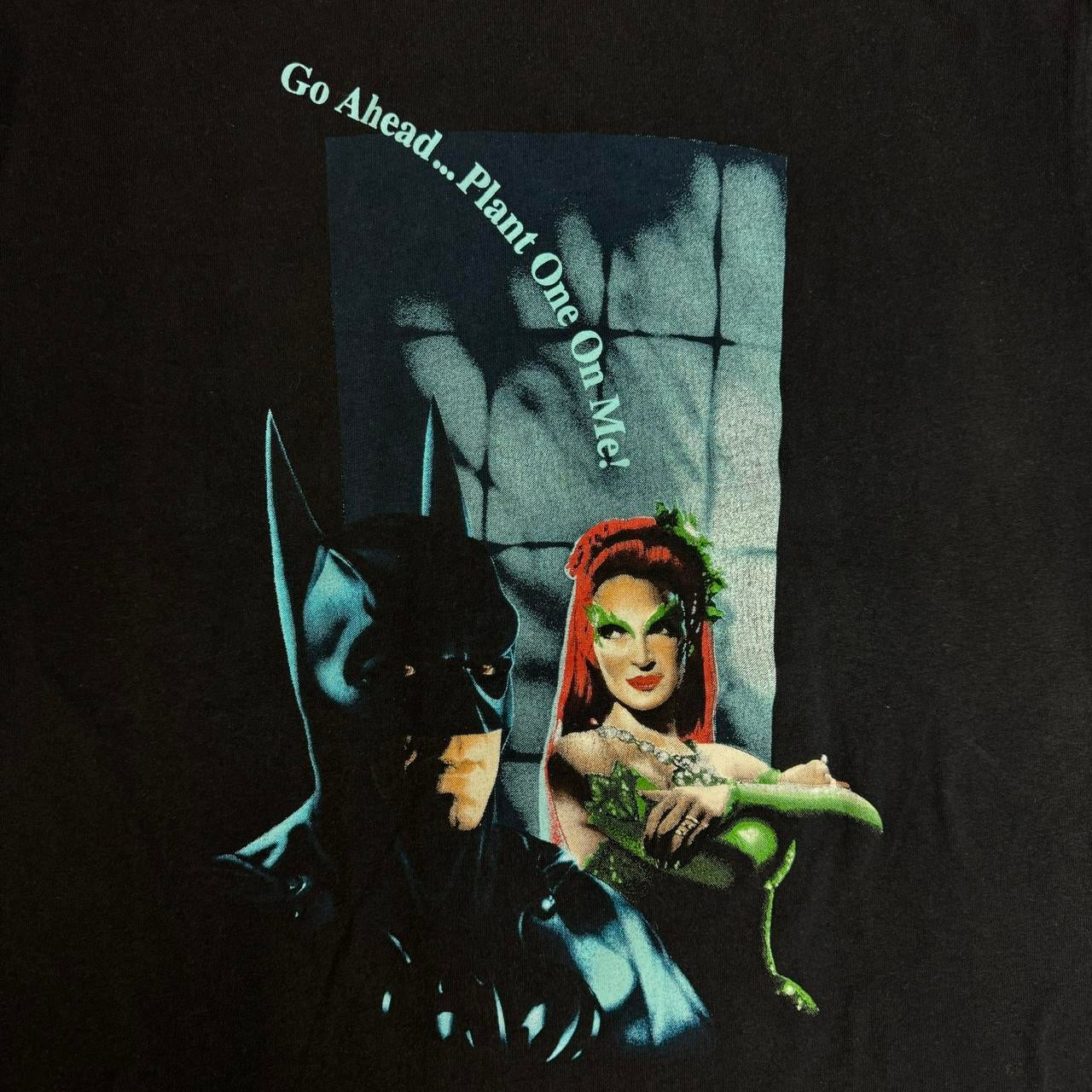 Vintage 90s Batman Poison Ivy Kiss Superhero Villain T-Shirt